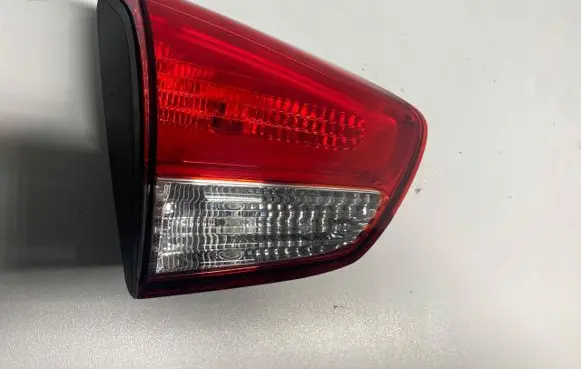KIA Carens III Tailgate rear/tail lights 92403-A4