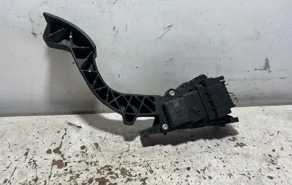 Ford Focus Accelerator throttle pedal 4M519F836AH 231006 6PV00864101