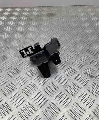 BMW X1 U11 Fender mounting bracket 9629116 9883402