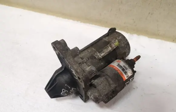 Peugeot 407 Starter motor 9645100680