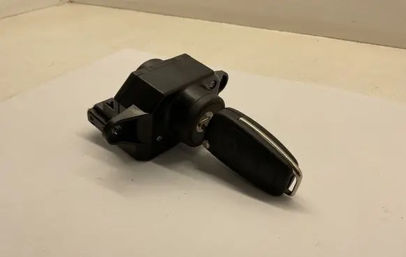 Audi A6 S6 C6 4F Ignition lock 4F0909131D 4F0910131D 33301101