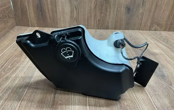 BMW 3 E46 Windshield washer fluid reservoir/tank 7007970 8362154