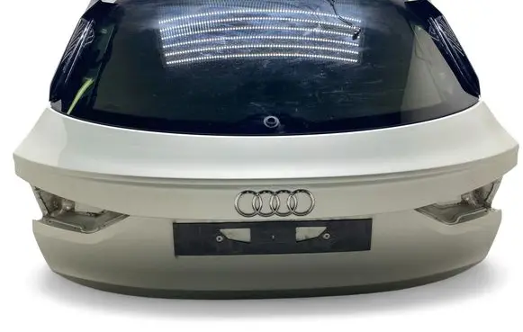 Audi Q3 F3 Tailgate/trunk/boot lid 123456