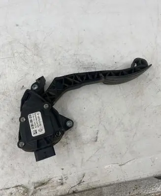 Renault Master III Accelerator throttle pedal 6PV00997800 180107523R