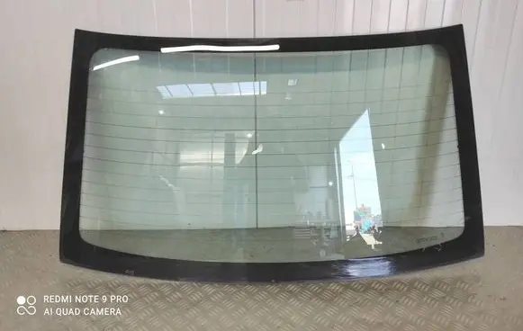 Peugeot 301 Rear windscreen/windshield window 43R001583 SZYBATYLNA