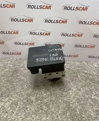 Skoda Octavia Mk2 (1Z) ABS Pump 1C0907379K 00007881D3 10096003193