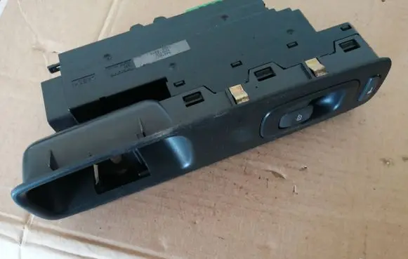 Volvo S80 Electric window control switch 9467627
