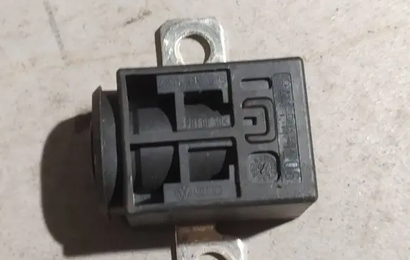 Audi A6 S6 C6 4F Positive cable (battery) 4F0915519