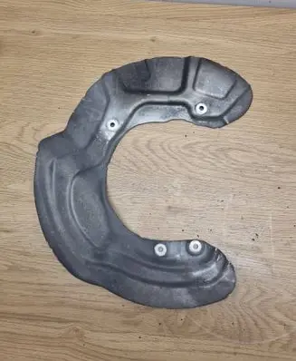 BMW 4 F32 F33 Front brake disc dust cover plate 6792237