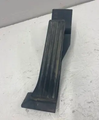 BMW 5 E60 E61 Accelerator throttle pedal 6766930 25916010