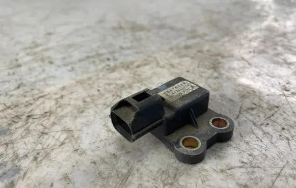 Mitsubishi Pajero Sport I Airbag deployment crash/impact sensor Mb475078