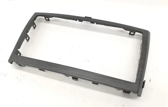 Toyota Avensis T270 Radio/GPS head unit trim 