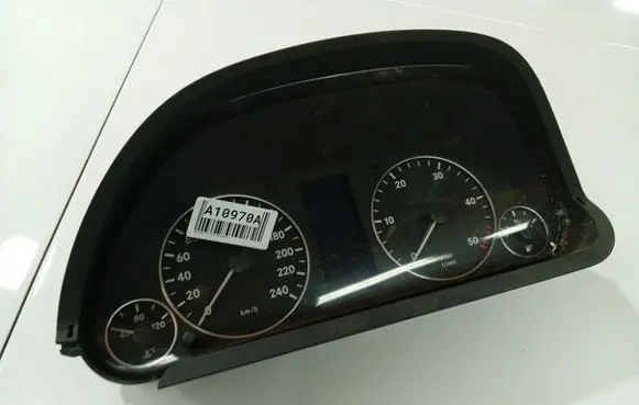 Mercedes-Benz A W169 Speedometer (instrument cluster) A1694420021