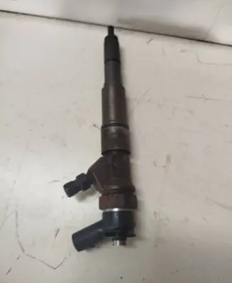 BMW 5 E60 E61 Fuel injector 794435