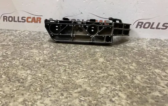 Honda CR-V Front bumper mounting bracket NF12M5T0