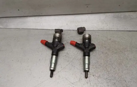 Subaru Legacy Fuel injectors set 16613AA030