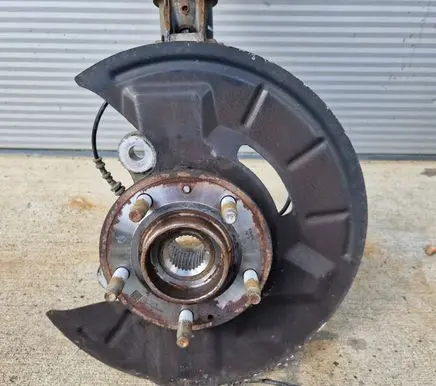 Opel Insignia B Front wheel hub spindle knuckle 23384197 zwrotncapiasta