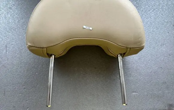Nissan Patrol Y61 Front seat headrest 86400VC881