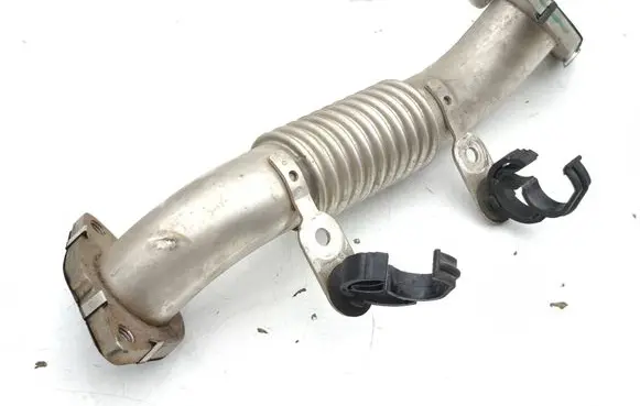 Jaguar E-Pace EGR valve line/pipe/hose G4D39F468KA