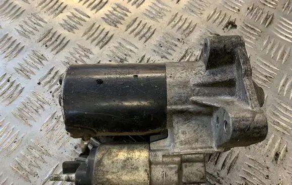 Renault Laguna II Starter motor 8200929534