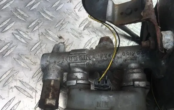 Nissan Almera N16 Master brake cylinder