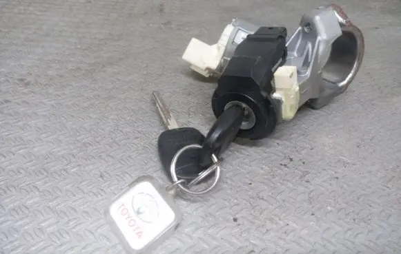 Toyota Yaris Ignition lock N0502241256B