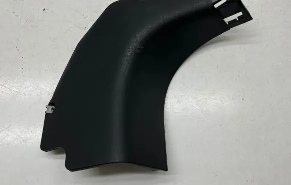 Nissan Juke I F15 Foot area side trim 669011KA0A