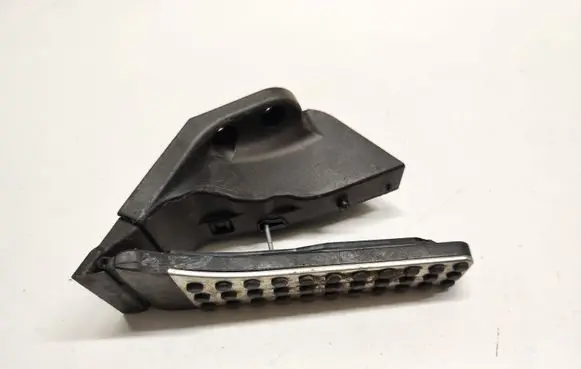 Mercedes-Benz C W205 Accelerator throttle pedal A2053000104