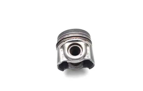 Ford Transit Courier Piston YMR6