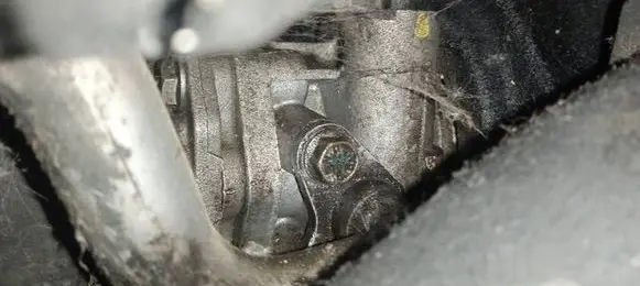 Volkswagen Touareg I Power steering pump 