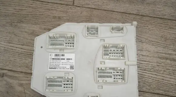 Mercedes-Benz Sprinter W907 W910 Comfort/convenience module A9079000706