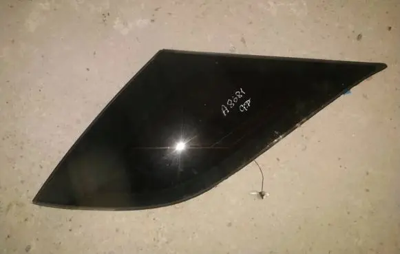 Mercedes-Benz ML W164 Rear side window