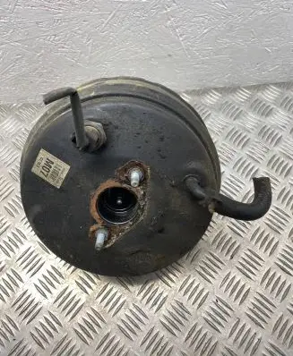 Hyundai Tucson JM Brake booster 585002E450