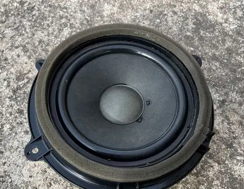 Volvo C70 Front door speaker 31252270