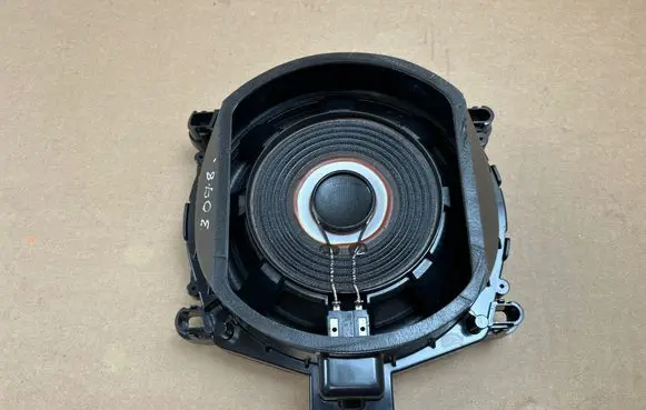 BMW X5 F15 Subwoofer speaker 9247342