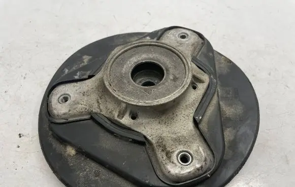 Mercedes-Benz E W212 Front upper strut mount 