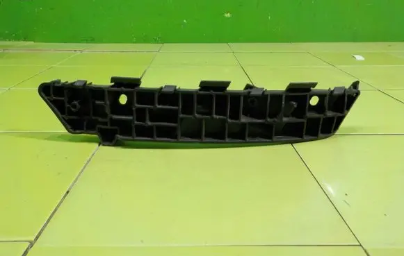 SsangYong Tivoli Front bumper mounting bracket 7883135000 ZP34