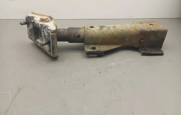 BMW 5 E34 Front bumper mounting bracket 511944299