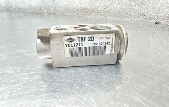 Opel Zafira B Air conditioning (A/C) expansion valve 7011211 TBRF2D 324342