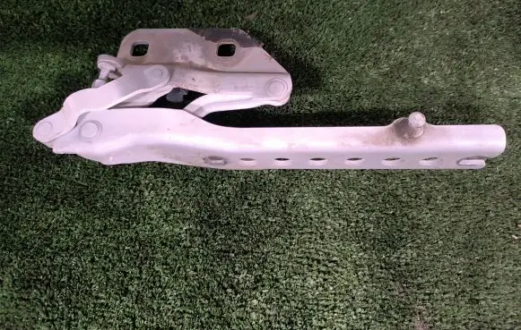 Audi A8 S8 D3 4E Engine bonnet/hood hinges 4E0823301F