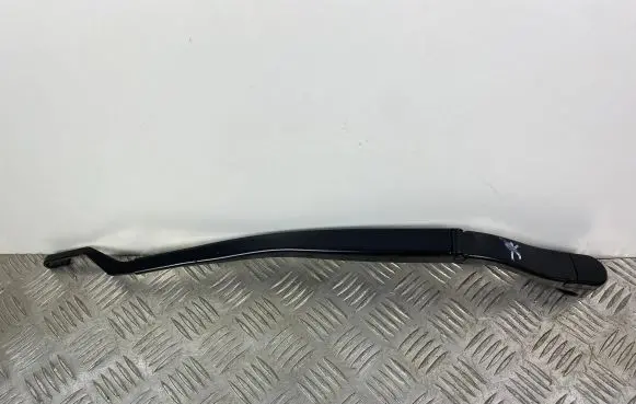 Jeep Grand Cherokee Front wiper blade arm
