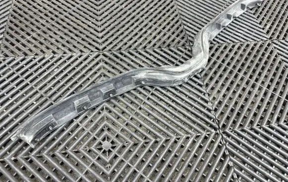 BMW iX Engine compartment rubber 7933379