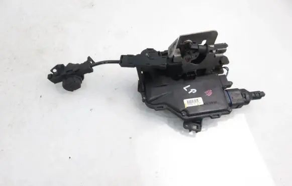 Audi A8 S8 D3 4E Front door lock 4E1837015