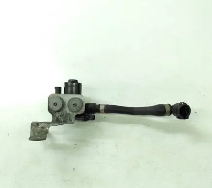 BMW X5 F15 Coolant heater control valve 1147412226 8517589