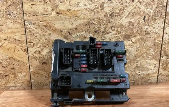 Peugeot 307 BSM Control unit 9646405480 22805542