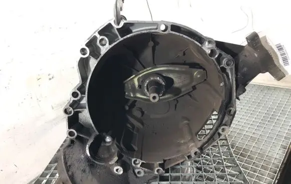 Manual 5 speed gearbox