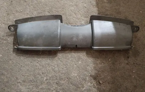 BMW 3 E90 E91 Air intake duct part 13717541738