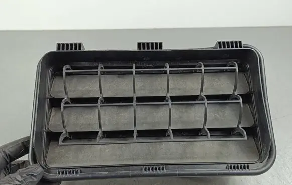KIA Sorento IV Quarter panel pressure vent 97510T6000