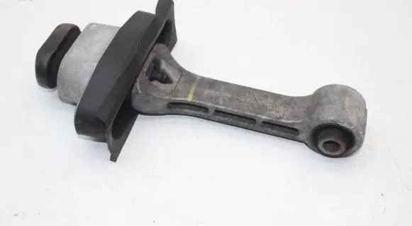 KIA Optima Gearbox mounting bracket