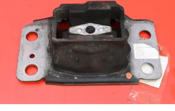 Ford Mondeo MK I Gearbox mounting bracket 6G917M121BC